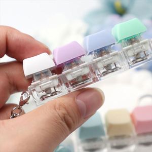 Porte-clés LED personnalisé en PVC imprimé UV, jouet anti-stress créatif pour sac à dos - Product Image 3