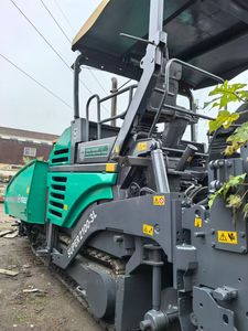 آلة رصف الأسفلت 2100-2 مستعملة بحالة جيدة وجودة عالية للبيع بسعر منخفض - Product Image 3