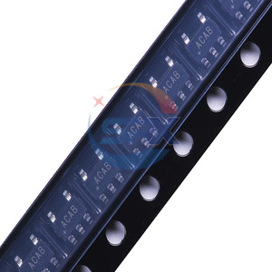 Gốc Chính Hãng Max999euk + T Silkscreen Acab sot-23-5 Analog Số Học Comparator Chip Linh Kiện Điện Tử Mạch Tích Hợp - Product Image 1