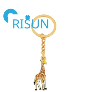 Llavero de metal personalizado al por mayor con diseño de jirafa de dibujos animados, llavero de jirafa reticulada de la vida silvestre - Product Image 4
