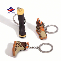 Longzhiyu, usine de porte-clés en caoutchouc souple depuis 20 ans, conception OEM, porte-clés en silicone pour chaussures, logo personnalisé, porte-clés en PVC souple 3D