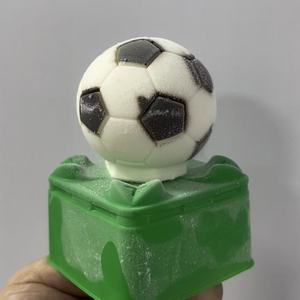 Crème glacée en forme de ballon de football OEM 75g*18, saveurs de lait tendance, certifiée HALAL, stockage au froid - Product Image 3