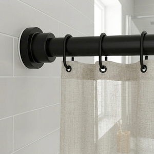 CF personnalisé réglable télescopique antirouille en acier inoxydable tête en caoutchouc garde-robe <span class=keywords><strong>tringle</strong></span> à rideau de douche réglable pour salle de bain - Product Image 1