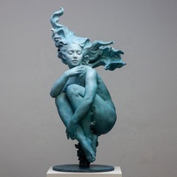 Sculpture de femme surfeuse en bronze coulé sur mesure, taille réelle, décoration extérieure pour plage, parc, statue de fille surfeuse en métal