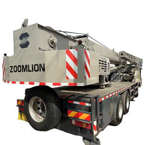 Grue sur camion Zoomlion ZTC251V451/452 25T d'occasion avec boîte de vitesses et pompe, très rentable et à faible consommation de carburant - Product Image 1