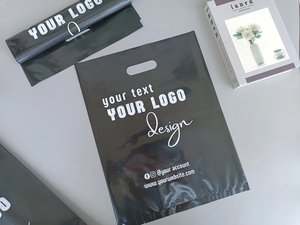 Sacs de t-shirt découpés à l'emporte-pièce en PVC durable pour les supermarchés et la promotion Emballage d'entreprise résistant aux intempéries Manipulation de la surface d'impression flexo - Product Image 5