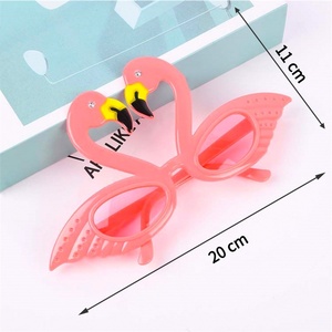 Lunettes de fête hawaïennes amusantes, accessoires de déguisement tropicaux, fournitures et décorations pour fêtes d'été sur le thème de la plage - Product Image 6