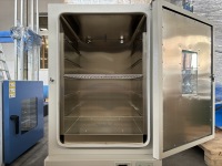 Horno de Secado por Microondas para Pruebas de Laboratorio JY Guangdong, 5kW, 220V, Protección IP55, Alta Precisión 0.03, 1 Año de Garantía, OEM/ODM