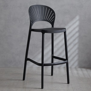 Tabourets <span class=keywords><strong>de</strong></span> <span class=keywords><strong>bar</strong></span> en plastique d'extérieur <span class=keywords><strong>scandinave</strong></span>, robustes, empilables, chaises <span class=keywords><strong>de</strong></span> <span class=keywords><strong>bar</strong></span> hautes pour restaurant, avec différentes couleurs - Product Image 3