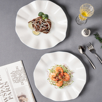 Vaisselle de restaurant moderne en céramique, assiette à pâtes spaghetti, assiette à dîner, plateau de service pour salade et dessert, forme de vague de lotus blanc