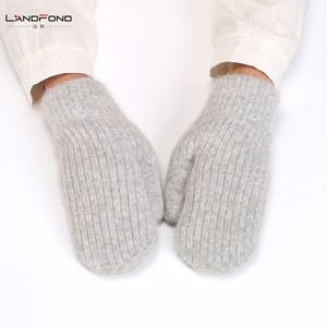 Guantes de punto elásticos de color sólido para niños, mitones cálidos de invierno para niños, mitones de algodón para uso diario y viajes - Product Image 4
