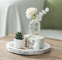 Plateau décoratif rond en bois blanc de style farmhouse, très apprécié, pour le salon, le cheminée et la salle de bain/spa