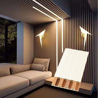 Panneaux muraux 3D en WPC imperméables de 160*24 mm pour salon, hôtel, école et entrepôt - Installation facile avec décor en bois