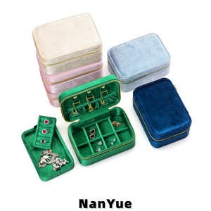 Caja de Joyería de Terciopelo de Lujo con Múltiples Compartimentos, Logotipo Personalizado, Cierre de Cremallera, Portátil, para Anillos, Collares, Pendientes, Pulseras, Caja de Almacenamiento de Joyas - Product Image 4