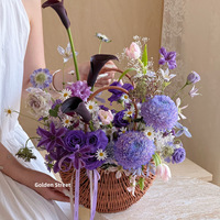 Panier à fleurs demi-lune en rotin tressé à la main pour arrangements floraux de vacances, bouquets et compositions florales