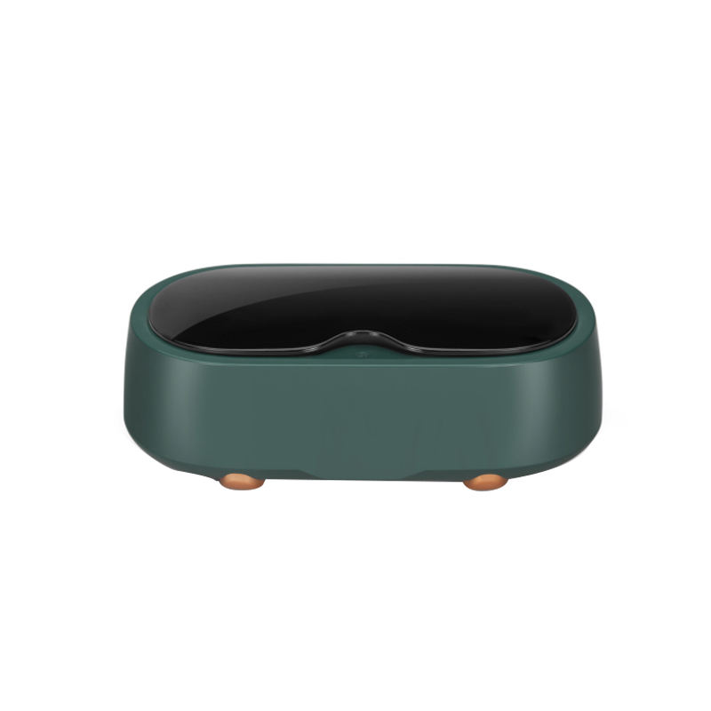 สีเขียว