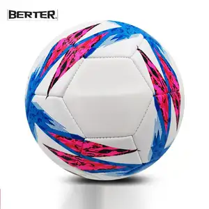 Полиуретановый ламинированный мяч для игры в футбол