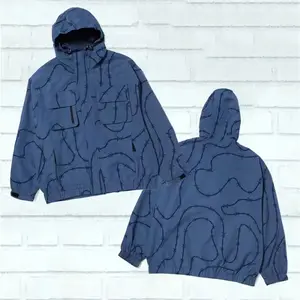 도매 하이 퀄리티 집업 Softshell 재킷 OEM 사용자 정의 전체 인쇄 로고 스트리트웨어 야외 후드 재킷 윈드 브레이커 남성