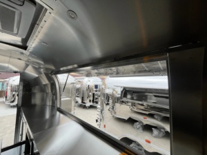 Il Regno del Food Truck in Acciaio Inossidabile a Specchio - Product Image 5