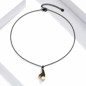 Collier de perles abstraites noires en acier inoxydable plaqué or 14 carats avec pendentif en zircon 40,5+5 cm - Product Image 1