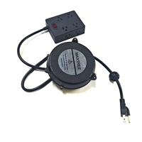 Multiprise rétractable 8 prises avec 4 ports USB, cordon d'extension enrouleur automatique de 2,5 m (8 pi), prise US 13A/125V, protection contre les surtensions