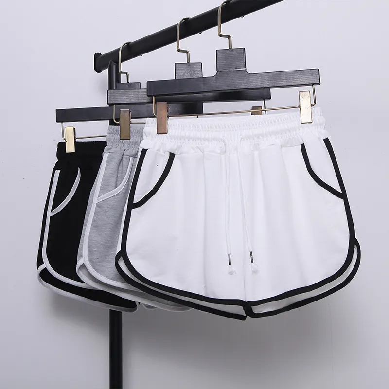 Di modo di Stirata Della Vita Bicchierini Casuali Donna 2020 A Vita Alta Nero Bianco Pantaloncini Harajuku Spiaggia Sexy Short Delle Donne di Abbigliamento