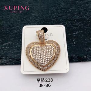 La joyería Jingjing Xuping es un colgante de Flor de Oro rosa simple y delicado con incrustaciones de colgante de diamantes - Product Image 6