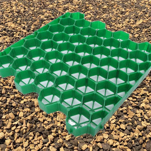 Grille perméable en plastique HDPE pour gazon et gravier, pour parking, allée et aménagement paysager - Product Image 1