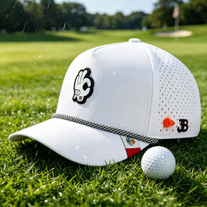 Gorra de Golf Deportiva HS51 con Perforaciones Cortadas a Láser, Logotipo de PVC Personalizado, Impermeable, con Ranura Integrada para Marcador de Tee de Golf - Product Image 1