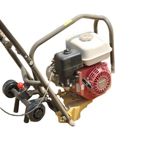 Compacteur à moteur essence haute performance de 160 cm³ pour la construction routière - Product Image 1