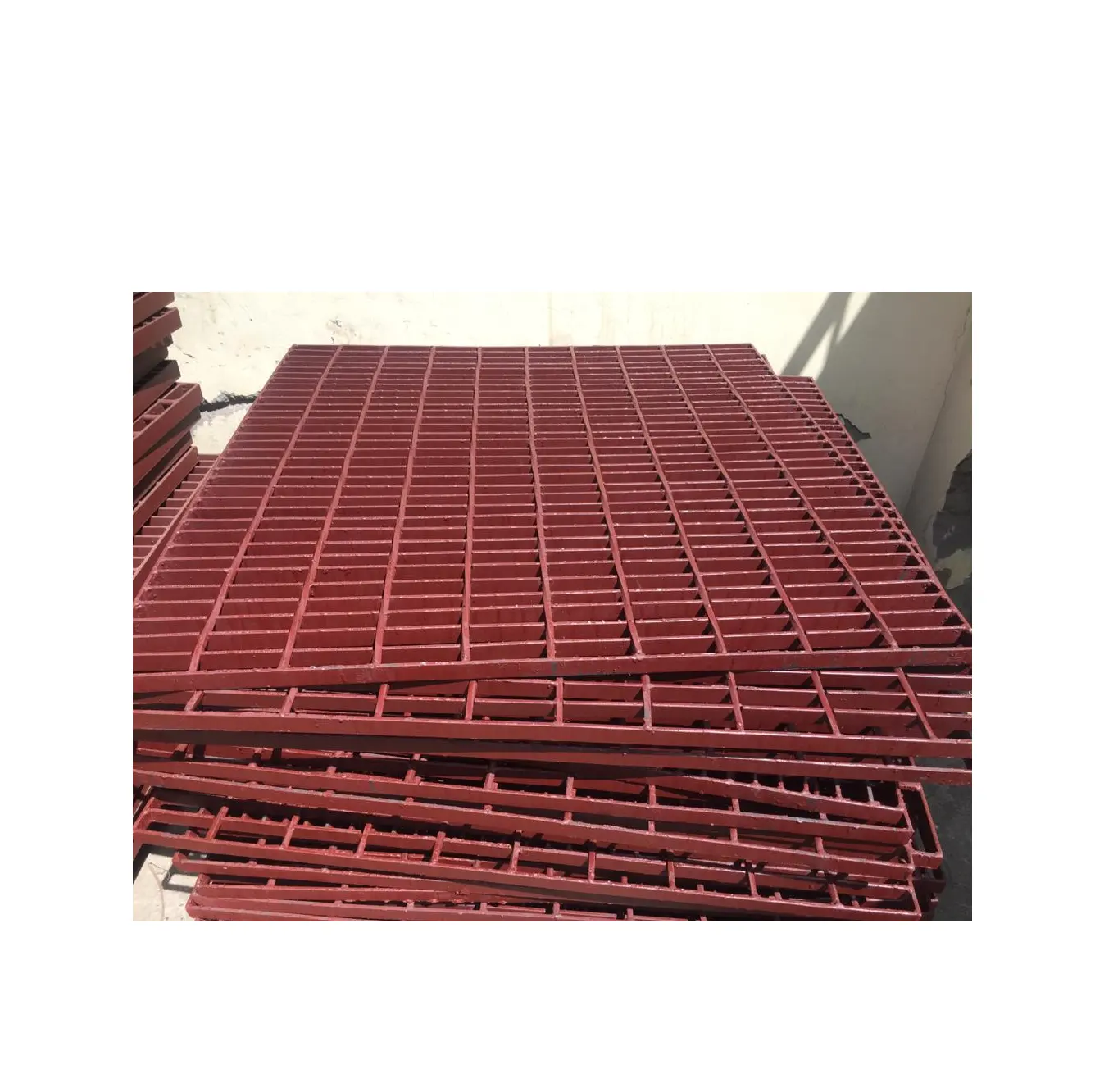 Building Materials Excellent Weatherability Ms Floor Grating for Industrial use Available at Custom Packaging