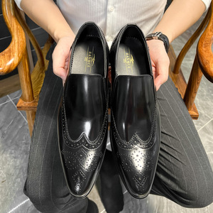 Zapatos casuales de cuero para hombre de alta calidad, modelo 2026. Zapatos de hombre de cuero coreanos de punta fina y alta calidad, a la moda. - Product Image 4