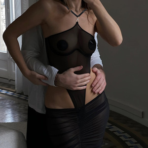Nuevo Diseño Sensacional, Mono Ligero de Malla con Cuello Halter y Vestido Largo de Gasa con Efecto Moldeador de Cuerpo - Product Image 6