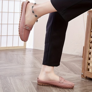 Mules Moccasin Rosas sin Talón para Mujer con Hebilla de Diamantes de Imitación, Zapatos Planos Casuales Transpirables de Cuero PU Suave para Conducir - Product Image 4