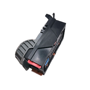 Conector Automotriz Delphi de 73 Pines, Arnés de Cables 15357142, Plástico Negro, 300-600V - Product Image 3