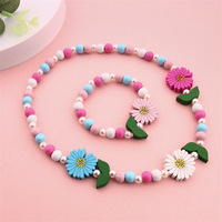 Bracelet en bois perlé à la main motif petite marguerite version coréenne, couleur bonbon, forme dessin animé, ensemble collier et bracelet coloré modèle