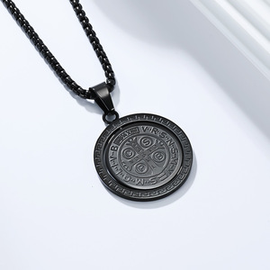 Collana Girevole con Ciondolo Personalizzato Creativo in Acciaio Inossidabile a Catena a Maglie, Stile Europeo Americano, San Benedetto Esorcista, da Uomo - Product Image 4