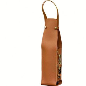 Single <b>Bottle</b> Leather Wine Tote Bag with Corkscrew Pocket, PU Leather Portable Wine Gift Carrier for Red Wine Champagne - Product Image 1