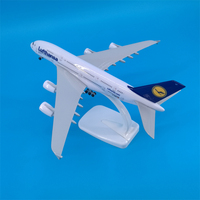 Modèle d'avion Airbus A380 de Lufthansa Airlines à l'échelle 1/400 en alliage de zinc de 18 cm avec train d'atterrissage et support d'exposition