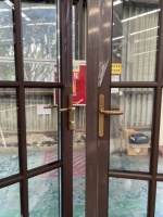 Puertas de Madera y Aluminio Personalizadas de Fabricante Directo con Diseño Arqueado y Opción de Apertura Abatible para Sala de Estar/Uso Exterior con Aislamiento Térmico