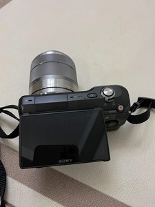 Cámara Sony NEX-3 de <span class=keywords><strong>Segunda</strong></span> <span class=keywords><strong>Mano</strong></span>, Kit de 14.2MP, APS-C, Sin Espejo - Product Image 3