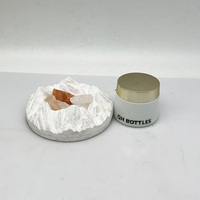 Pot à crème en verre transparent rond et court avec motif en relief et couvercle plaqué or, récipient pour soins du visage