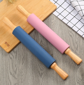 Wholesale Non-stick Food Grade Silicone & Wooden <b>Rolling</b> Pin Bakeware Accessories Kitchen Use Pastry <b>Tools</b> Creative Design - Product Image 2