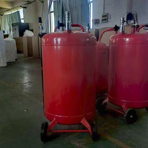 Dispositif de collecte de déversement d'huile portable, spécialement conçu pour une manipulation efficace des huiles usagées - Product Image 5