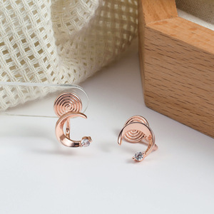 High End Gold Butterfly Moon Zircon <strong>Hoop</strong> <strong>Earrings</strong> Modern Minimalist Niche Exquisite Temperament Women Light Luxury Fashion - Product Image 3