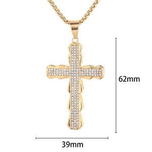 Hip Hop Cruz religiosa 18K chapado en oro no deslustre Zirconia cúbica impermeable colgante de joyería de acero inoxidable para hombre - Product Image 2