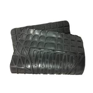 Tapis en caoutchouc de voiture antidérapant de promotion Matériau en PVC antidérapant Accessoire de voiture durable et facile d'entretien - Product Image 4