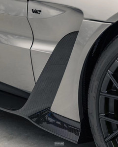 FORAston Martin <span class=keywords><strong>VANTAGE</strong></span> Kit carrosserie <span class=keywords><strong>VANTAGE</strong></span> Pare-chocs en fibre de carbone style V12 amélioré, jupes latérales, diffuseur, capot - Product Image 4
