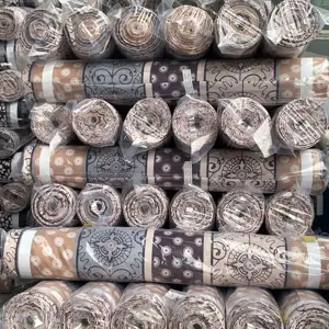 Fabricantes de tela de poliéster tejido de microfibra personalizado estampado de poliéster floral suave para tela de sábanas