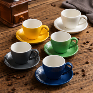 Set <span class=keywords><strong>di</strong></span> Tazze e Piattini per Espresso da 80ml con Logo Personalizzato, Tazza da Caffè in Porcellana Blu Scuro per Caffetterie, Certificata FDA - Product Image 1